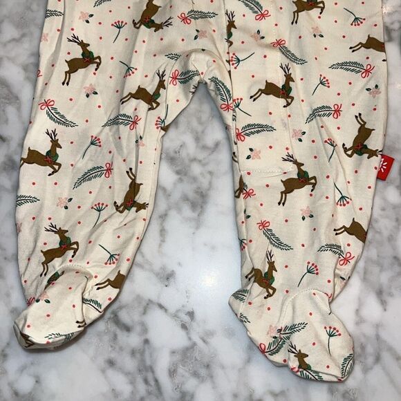 NWT MAGNETIC ME HOLIDAY FOOTIE - Picture 5 of 9